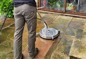 Nettoyage de terrasse et sol extérieur à Mérignac – GpropreService